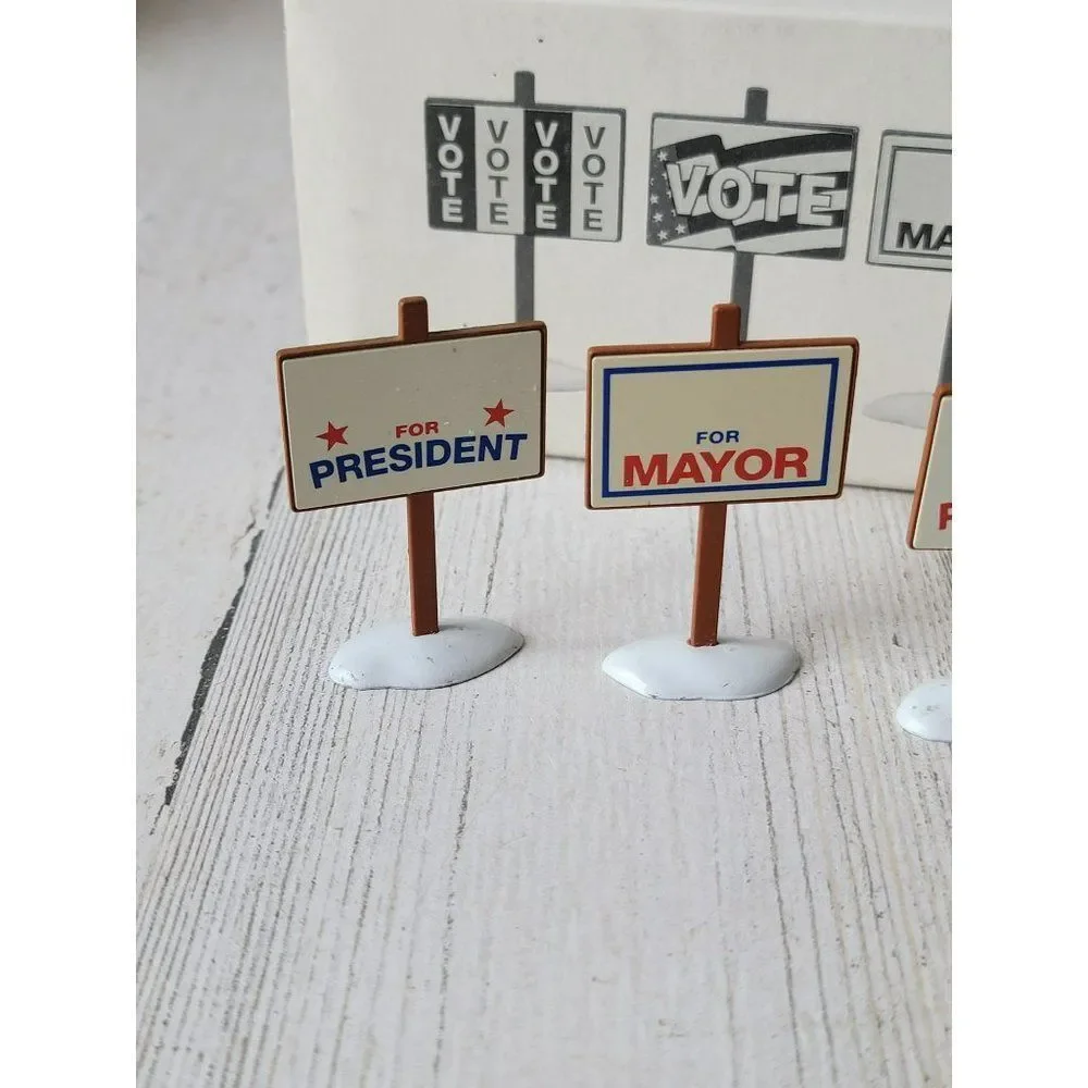 Dept 56 52599 Village Election Yard Signs snow accessory‎ Xmas set